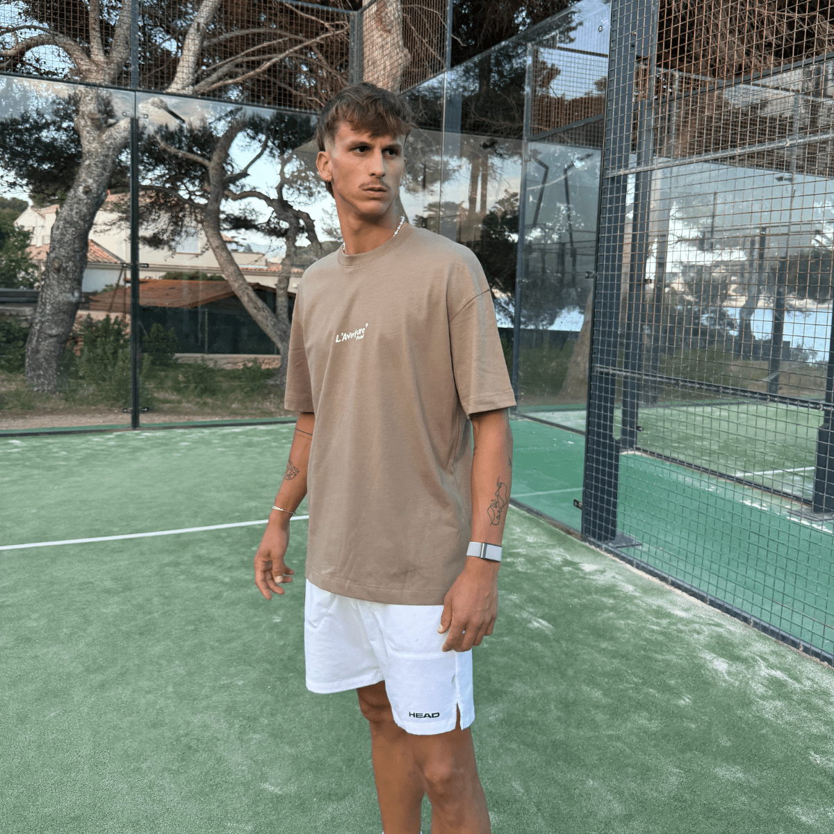 T-shirt "Dans la vitre"